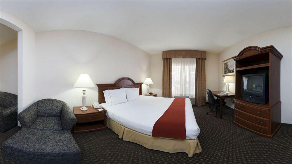 Holiday Inn Express Hotel & Suites Marion By Ihg Екстериор снимка