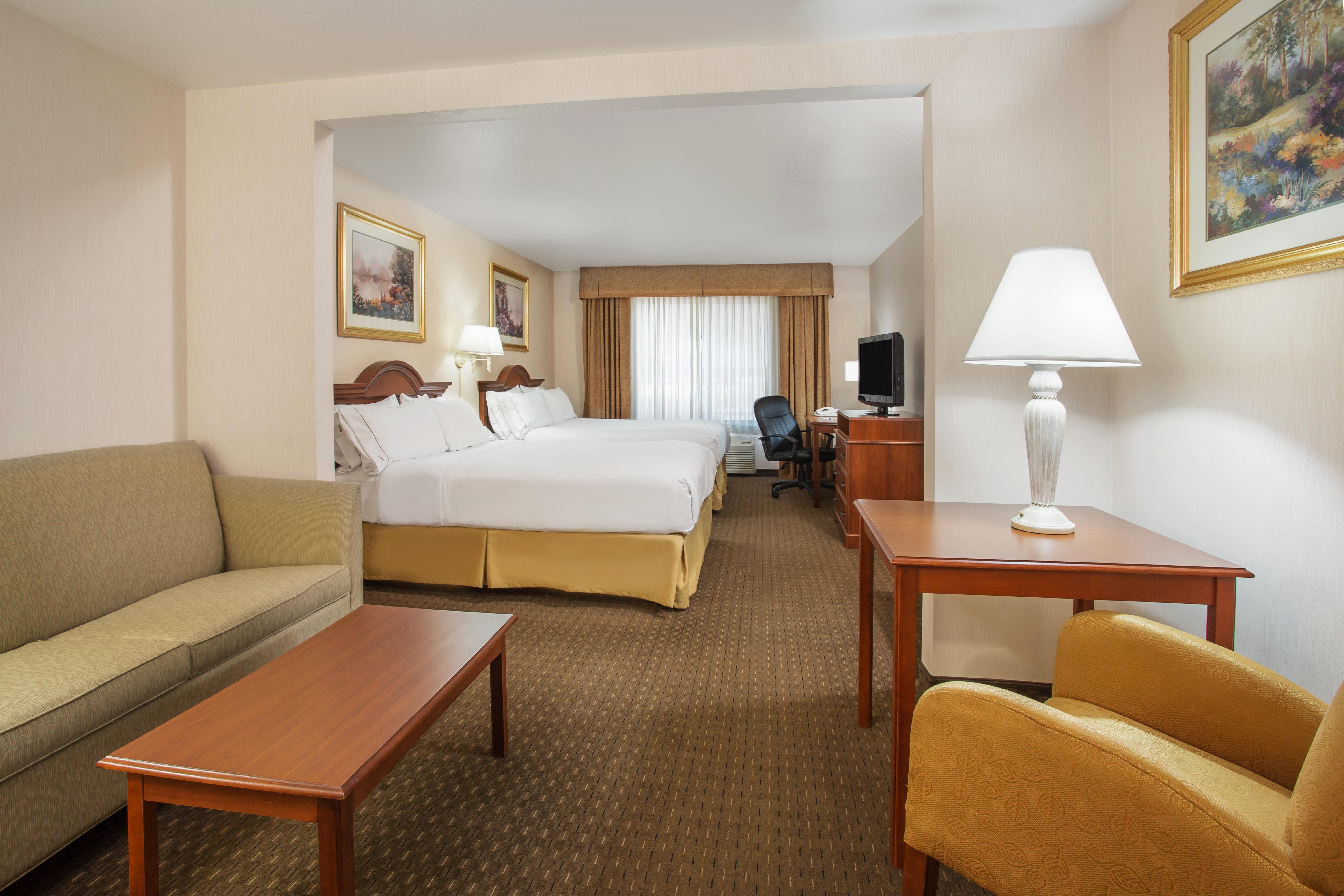 Holiday Inn Express Hotel & Suites Marion By Ihg Екстериор снимка