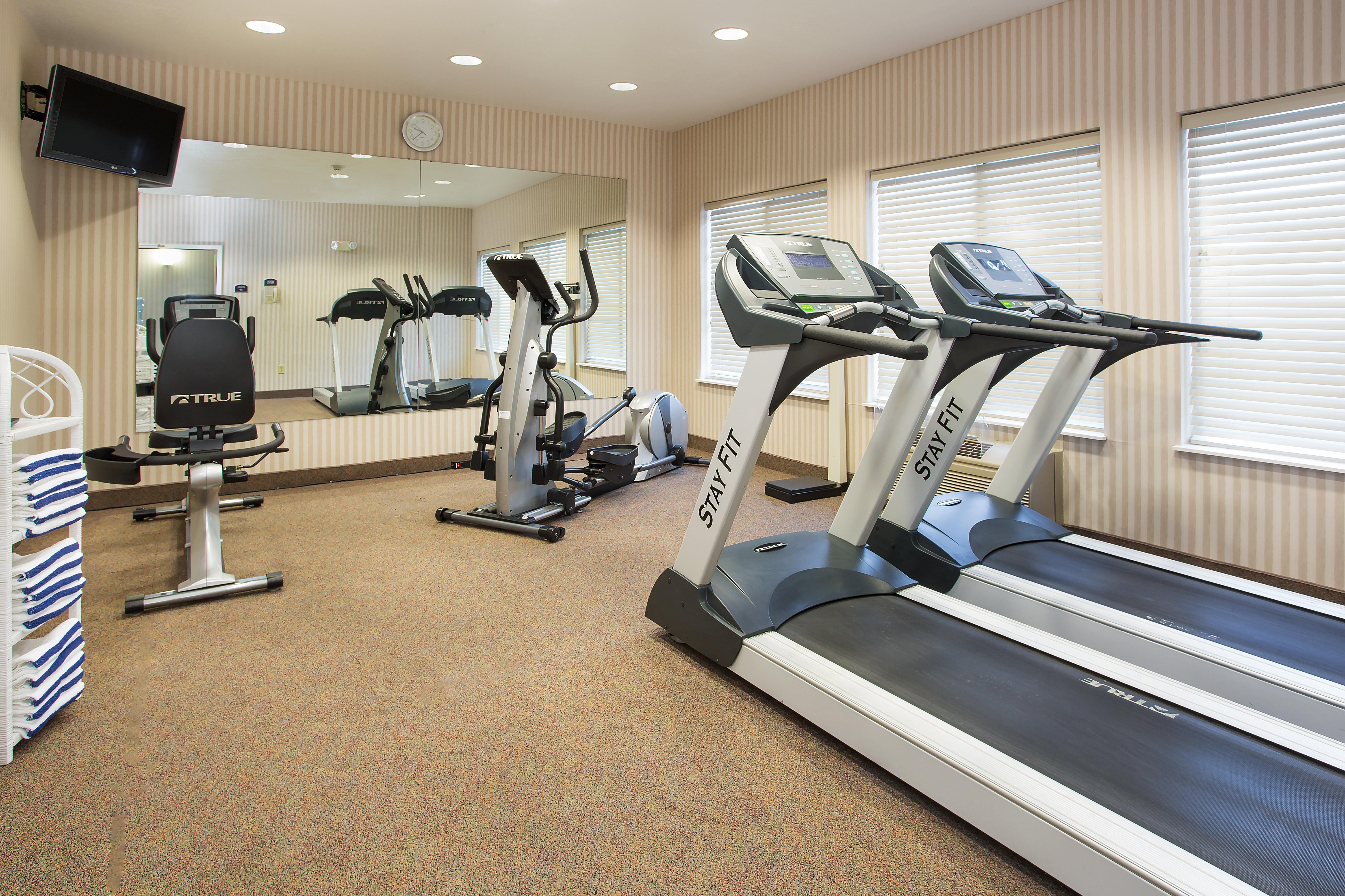 Holiday Inn Express Hotel & Suites Marion By Ihg Екстериор снимка