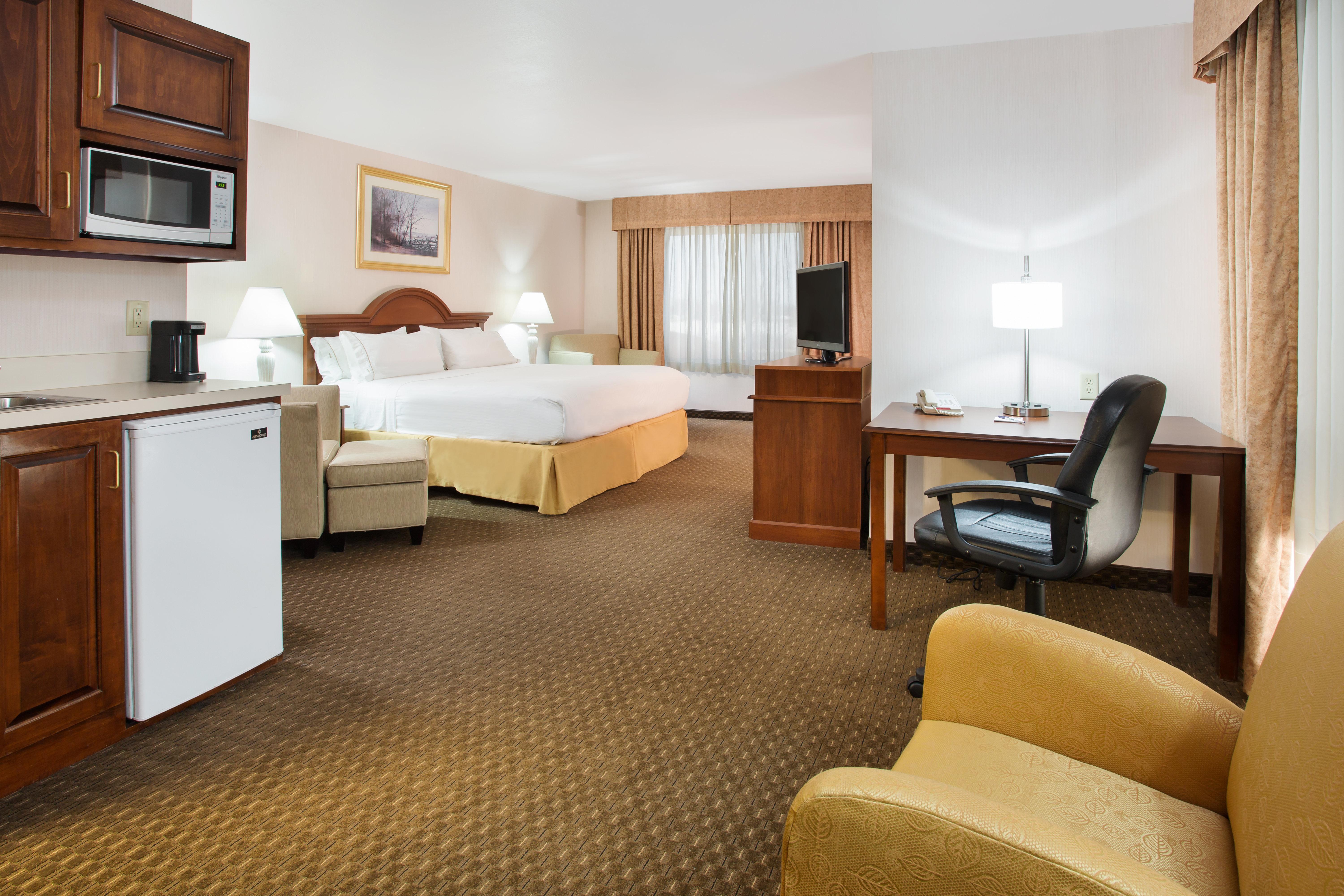 Holiday Inn Express Hotel & Suites Marion By Ihg Екстериор снимка