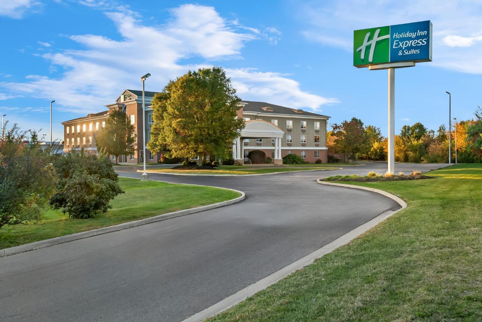 Holiday Inn Express Hotel & Suites Marion By Ihg Екстериор снимка