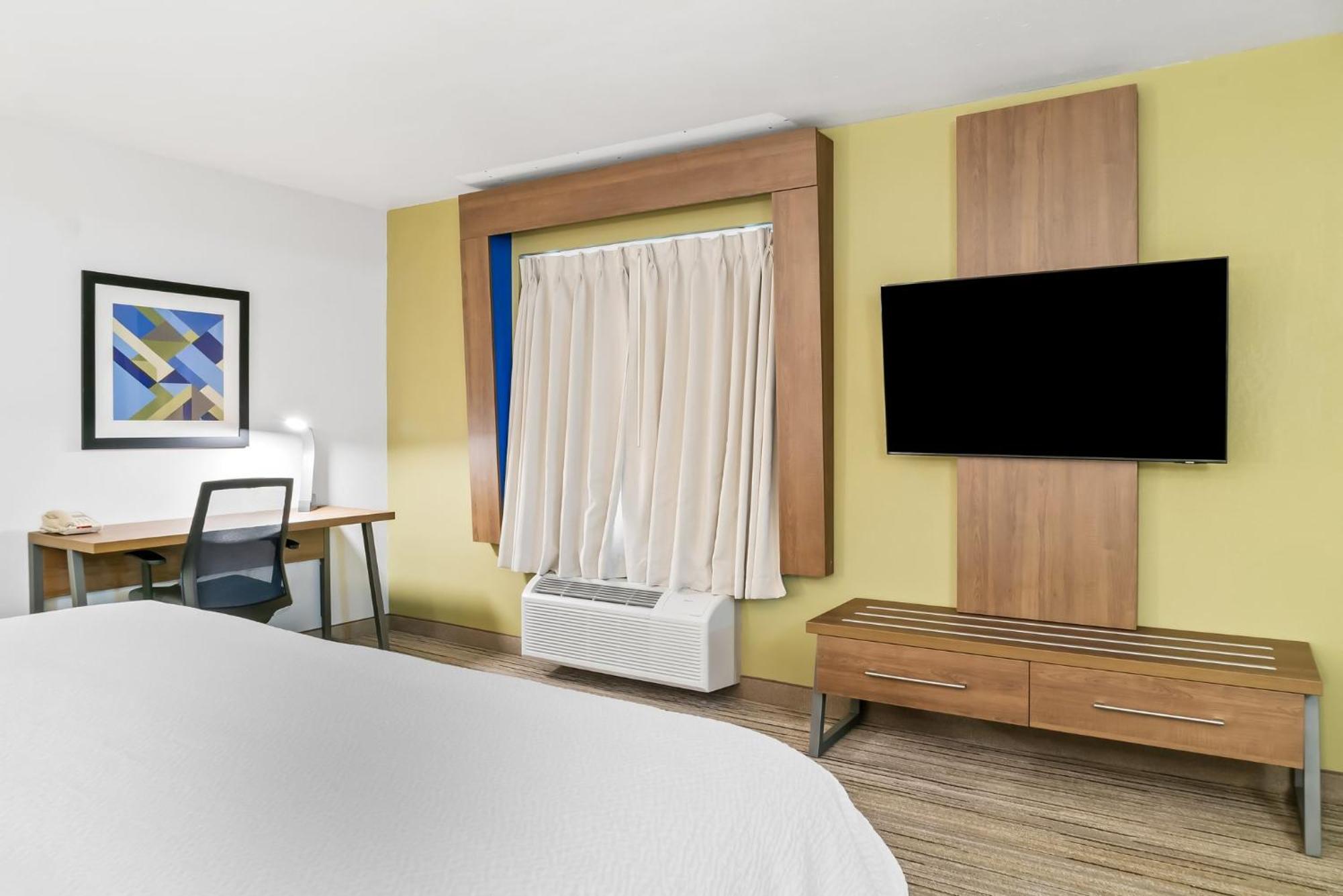 Holiday Inn Express Hotel & Suites Marion By Ihg Екстериор снимка