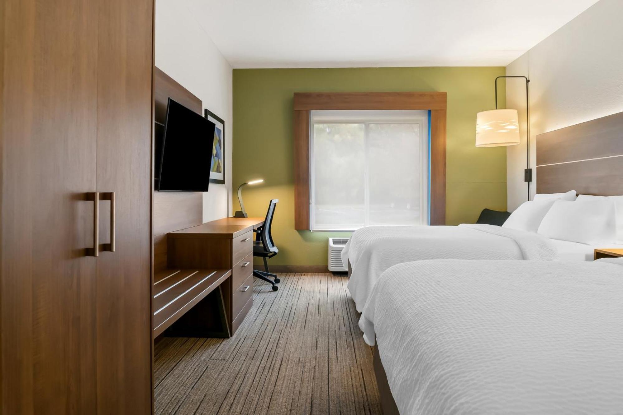 Holiday Inn Express Hotel & Suites Marion By Ihg Екстериор снимка