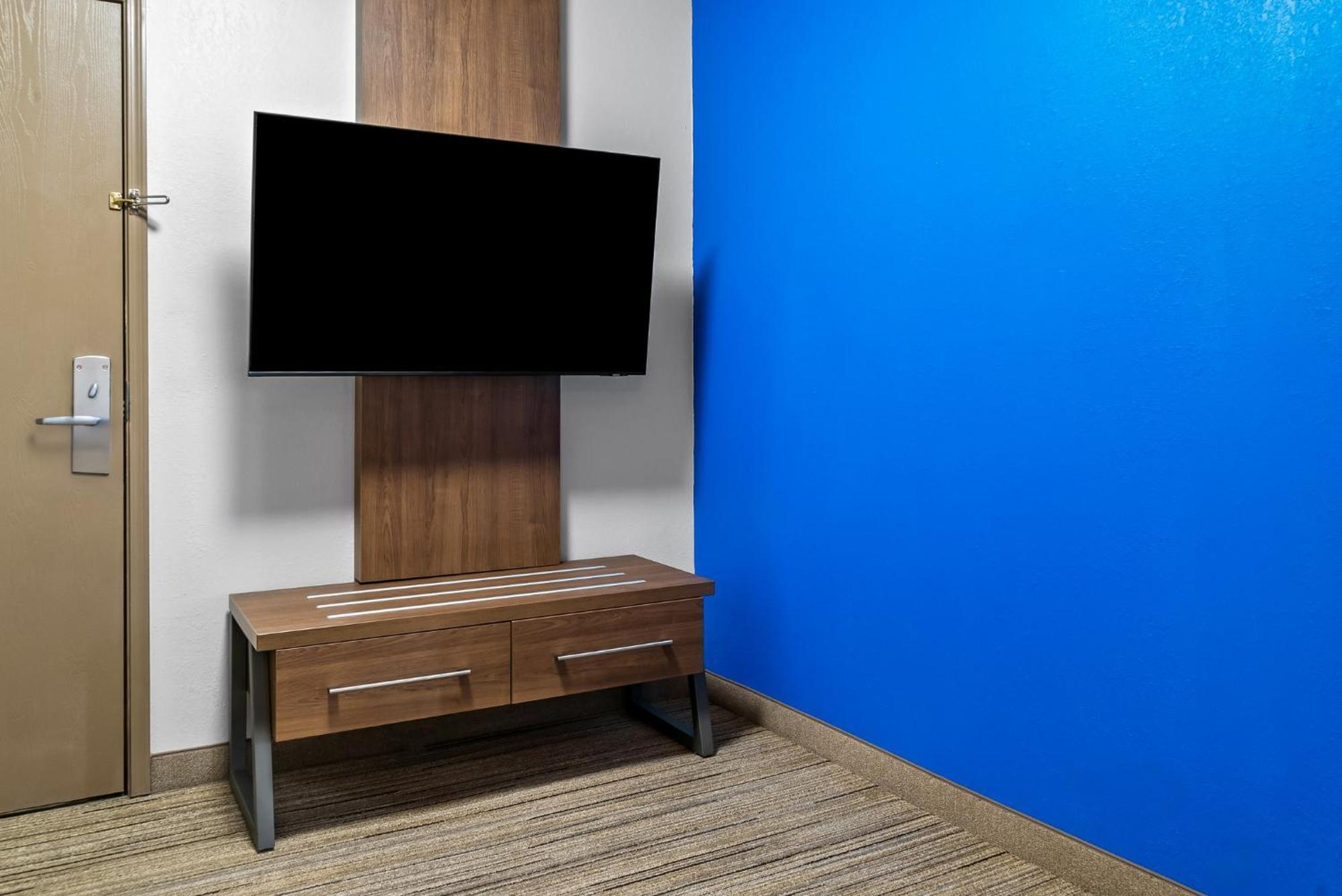 Holiday Inn Express Hotel & Suites Marion By Ihg Екстериор снимка