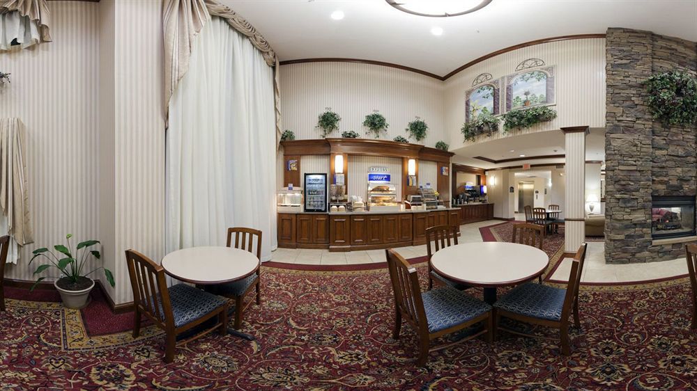 Holiday Inn Express Hotel & Suites Marion By Ihg Екстериор снимка